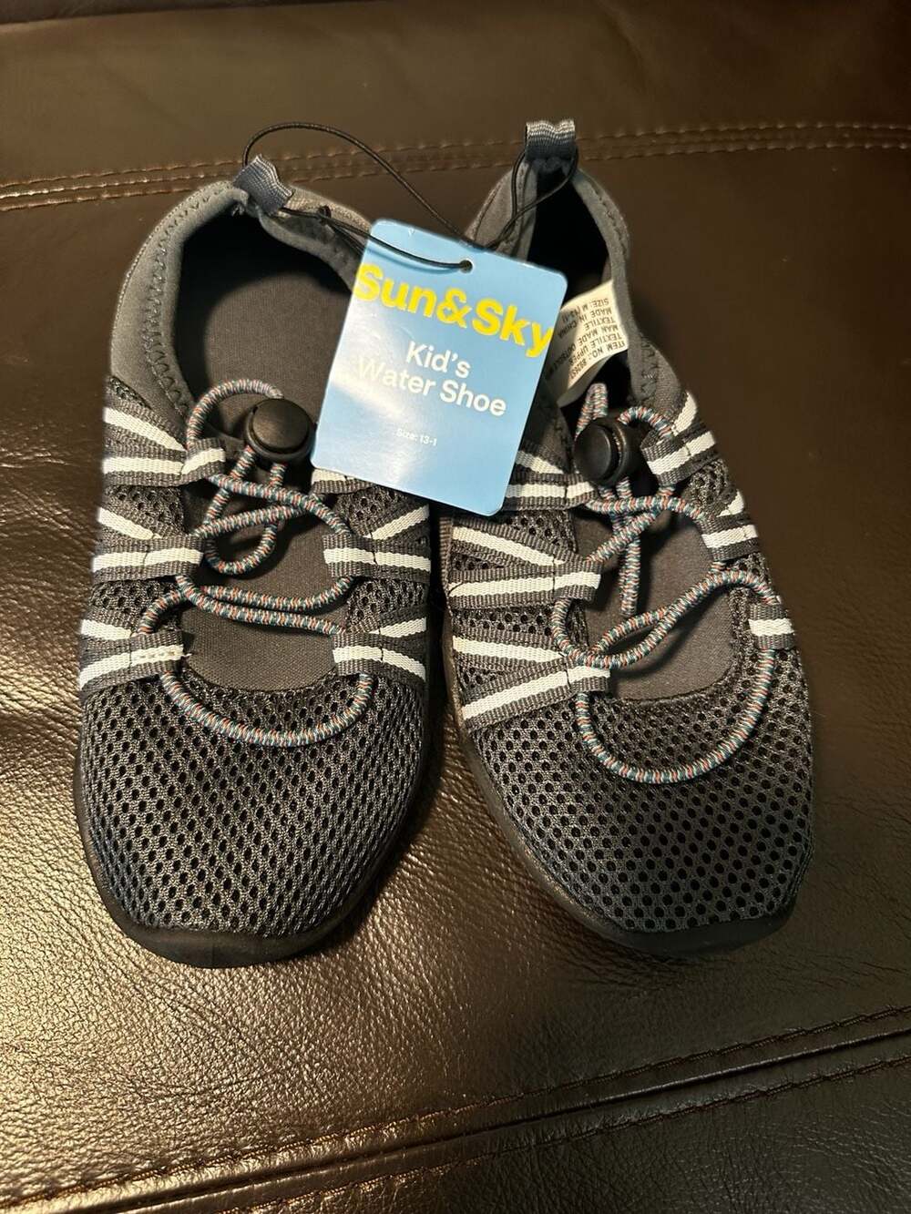 Sun & Sky kid's mesh water shoes size 13-1